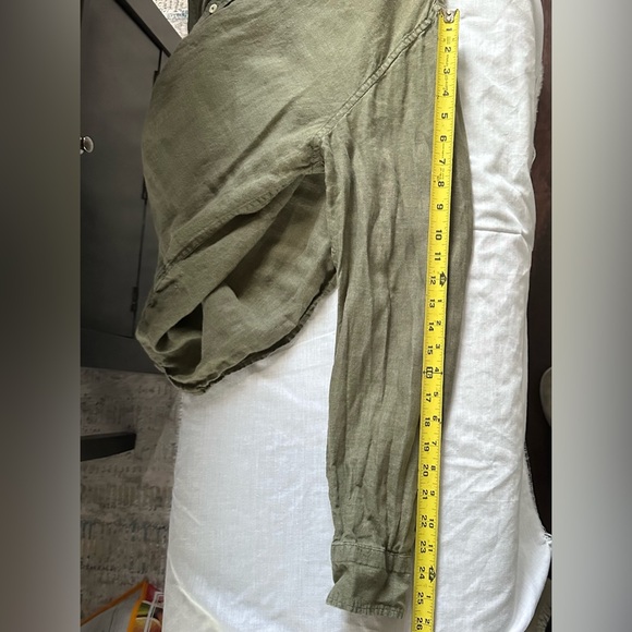 Banana Republic Olive Green 100% Linen Button Down Shirt Women’s M - Picture 8 of 8